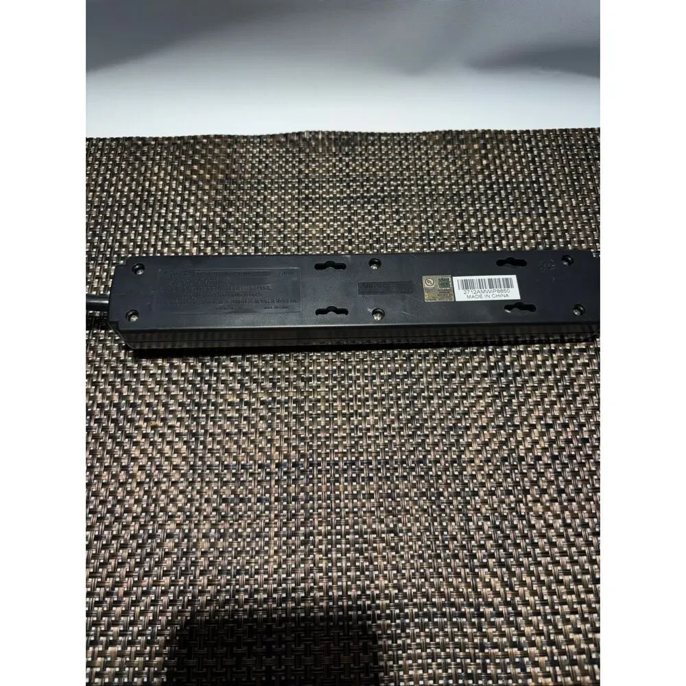 Tripp Lite Series Power Strip 6 Outlet